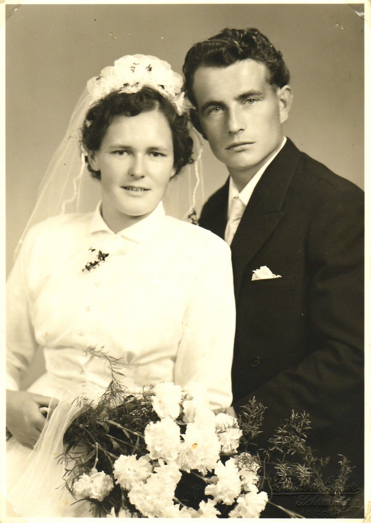 Hermann Josef (*22.8.1928) und Rosa Katharina Flaig (*29.3.1931), geb. Maier (Brunnenmacher); Hochzeit am 22.9.1956. [Seite 15]